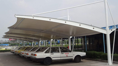 北京膜結(jié)構(gòu)車棚設(shè)計理念是這樣的！